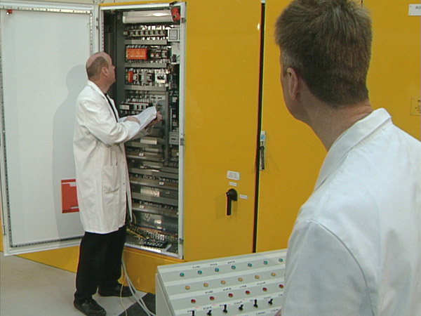 P12) TESTING (B+W+S) (BNFL WIF CGD-004 1) P12) TESTING (B+W+S) (BNFL WIF CGD-004 1)