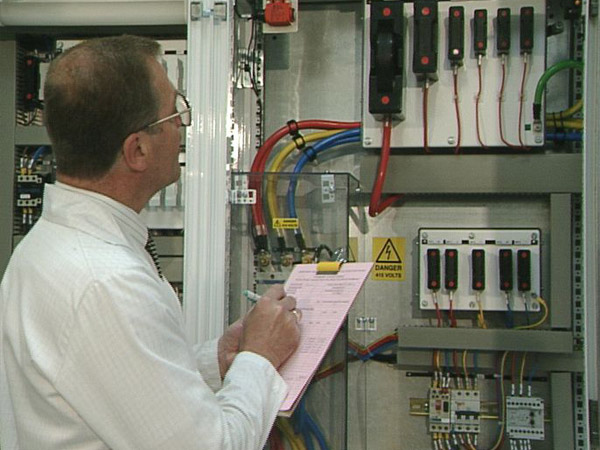 P12) TESTING (B+W+S) (BNFL WIF CGD-004 2) P12) TESTING (B+W+S) (BNFL WIF CGD-004 2)